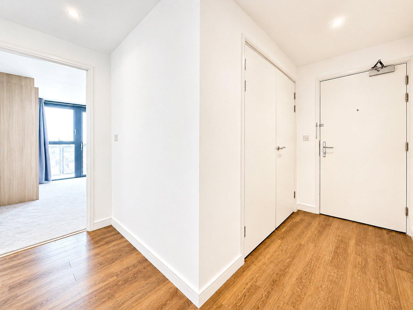 2 bedroom property for sale in London | Robinson Jackson