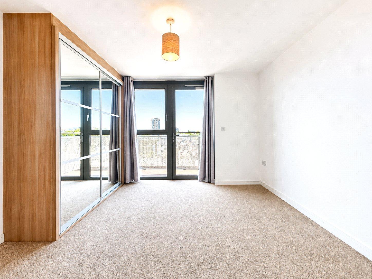 2 bedroom property for sale in London | Robinson Jackson