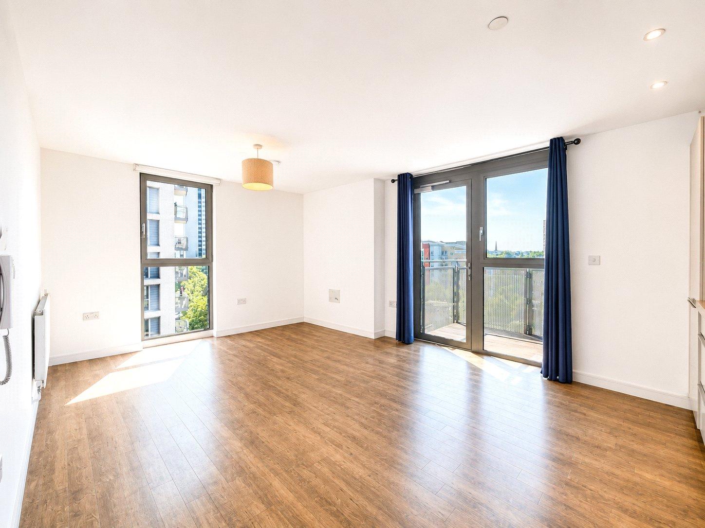 2 bedroom property for sale in London | Robinson Jackson