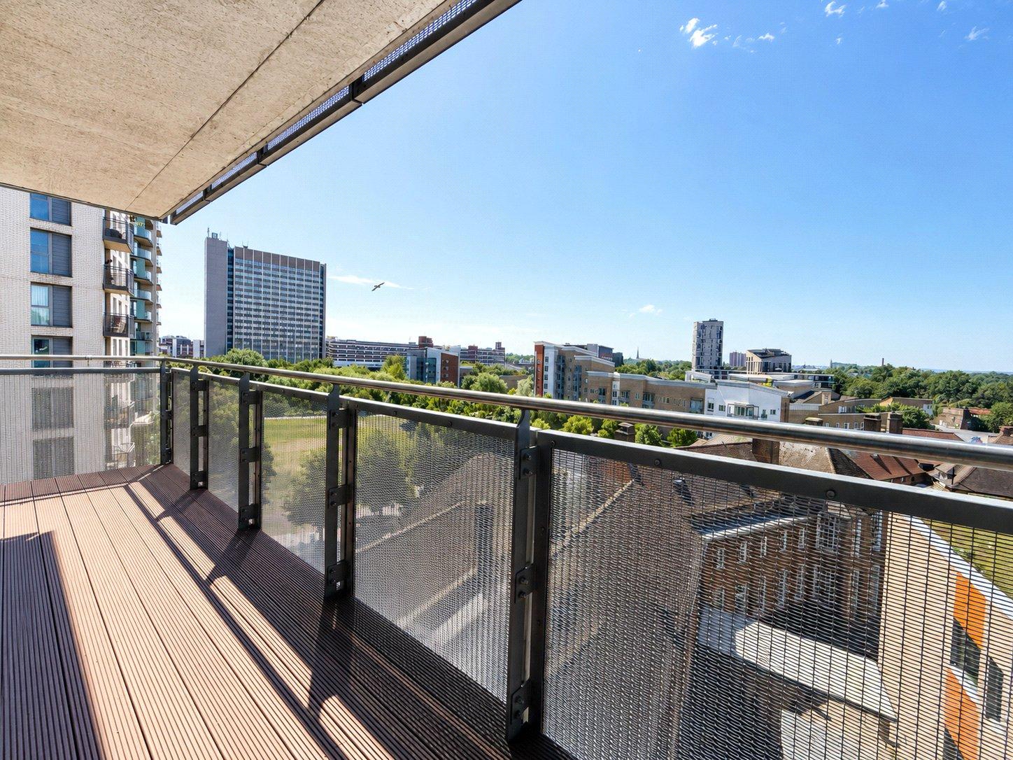2 bedroom property for sale in London | Robinson Jackson