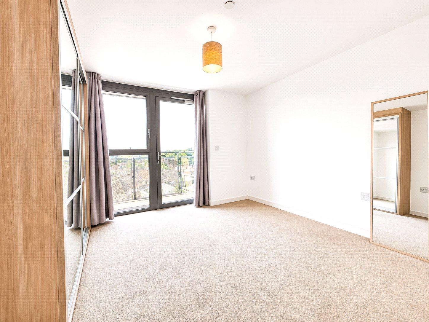 2 bedroom property for sale in London | Robinson Jackson