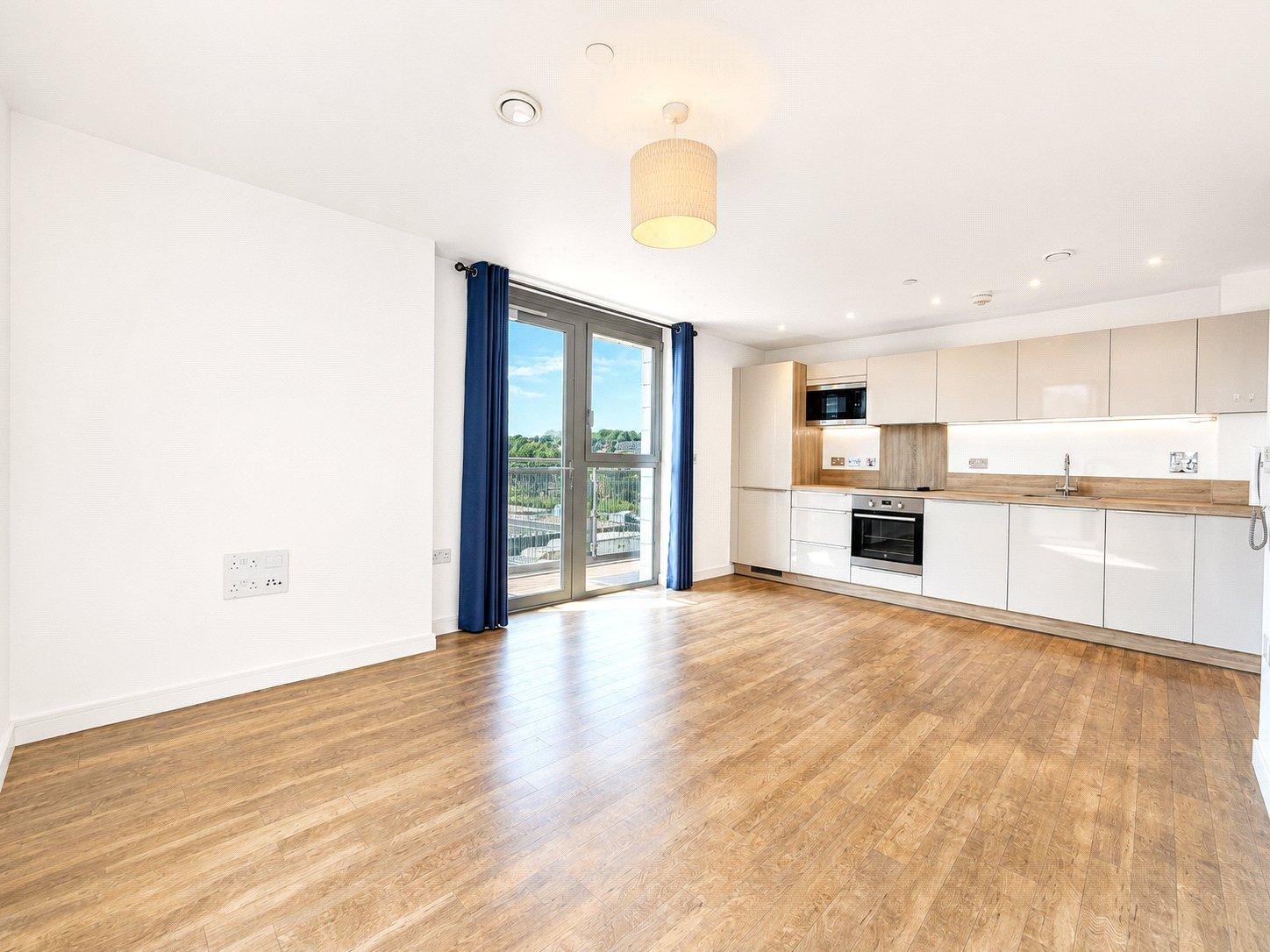 2 bedroom property for sale in London | Robinson Jackson