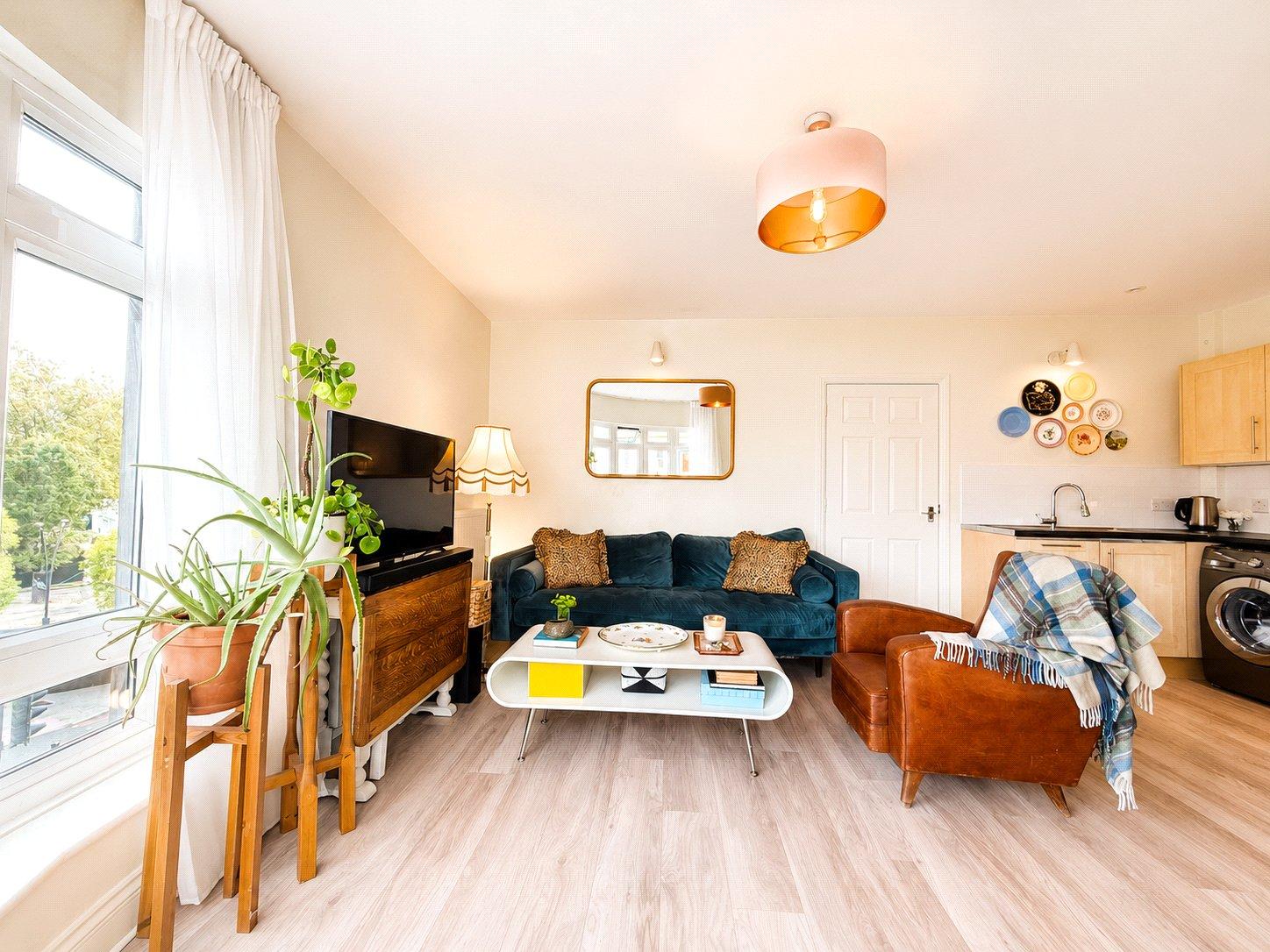 1 bedroom property for sale in London | Robinson Jackson