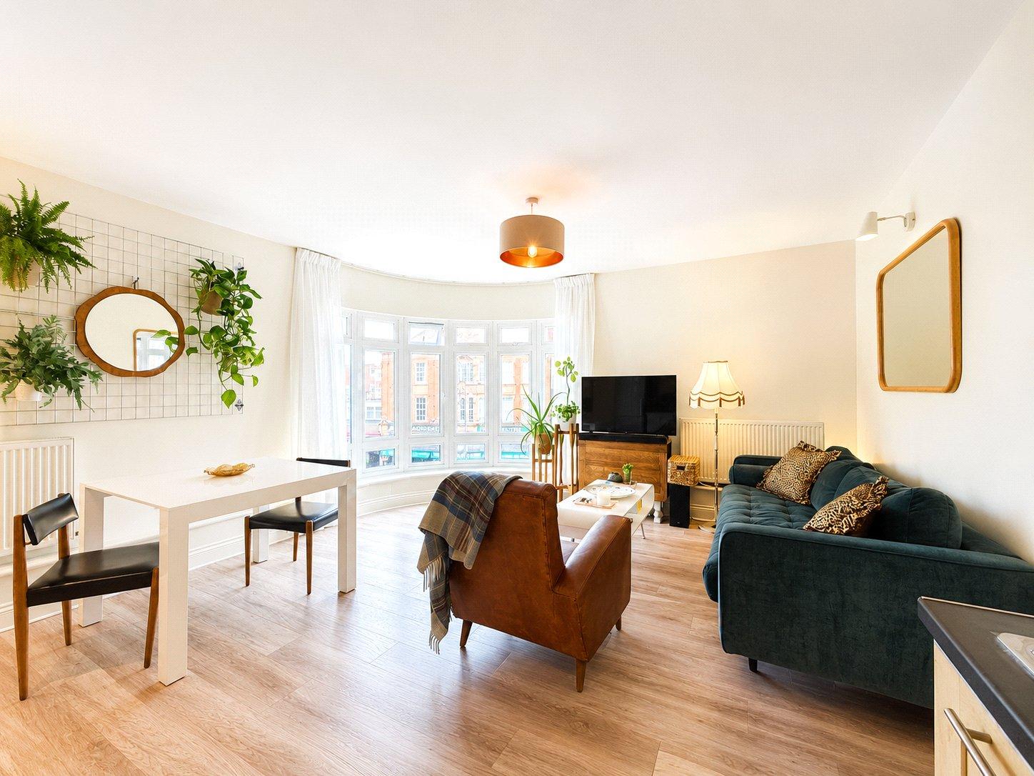 1 bedroom property for sale in London | Robinson Jackson
