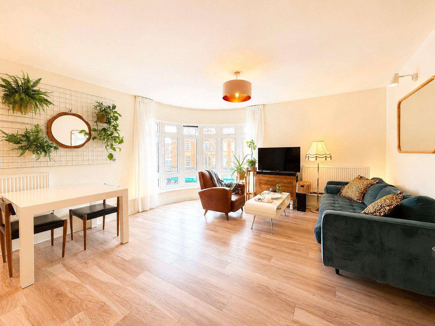 1 bedroom property for sale in London | Robinson Jackson