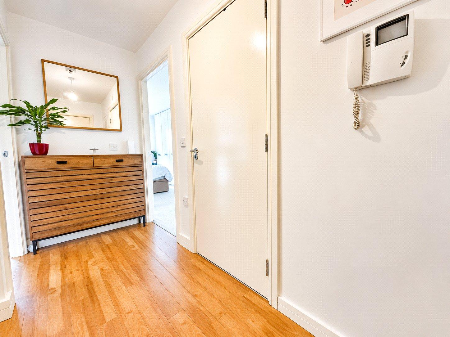 1 bedroom property for sale in London | Robinson Jackson