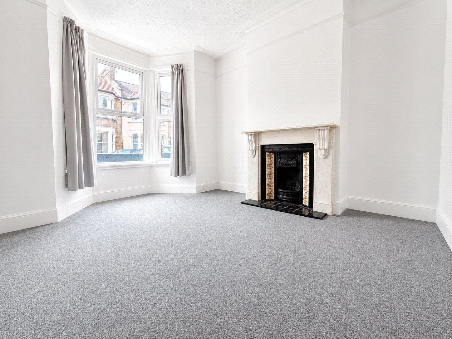 3 bedroom house for sale in London | Robinson Jackson