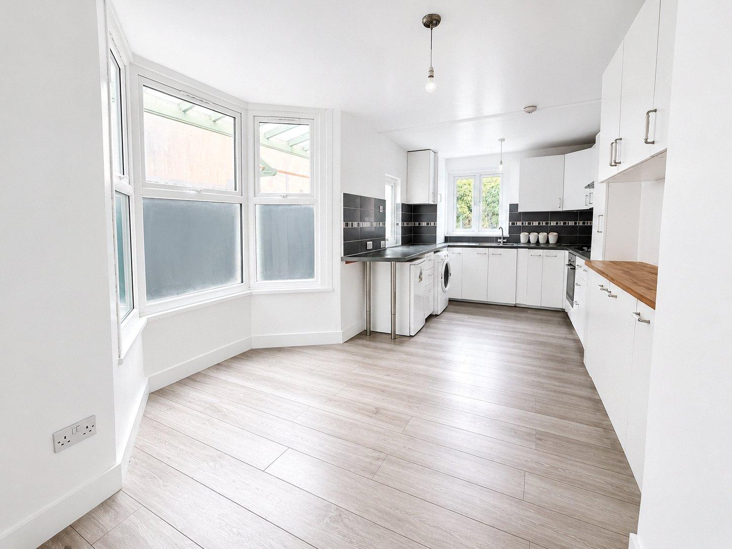 3 bedroom house for sale in London | Robinson Jackson