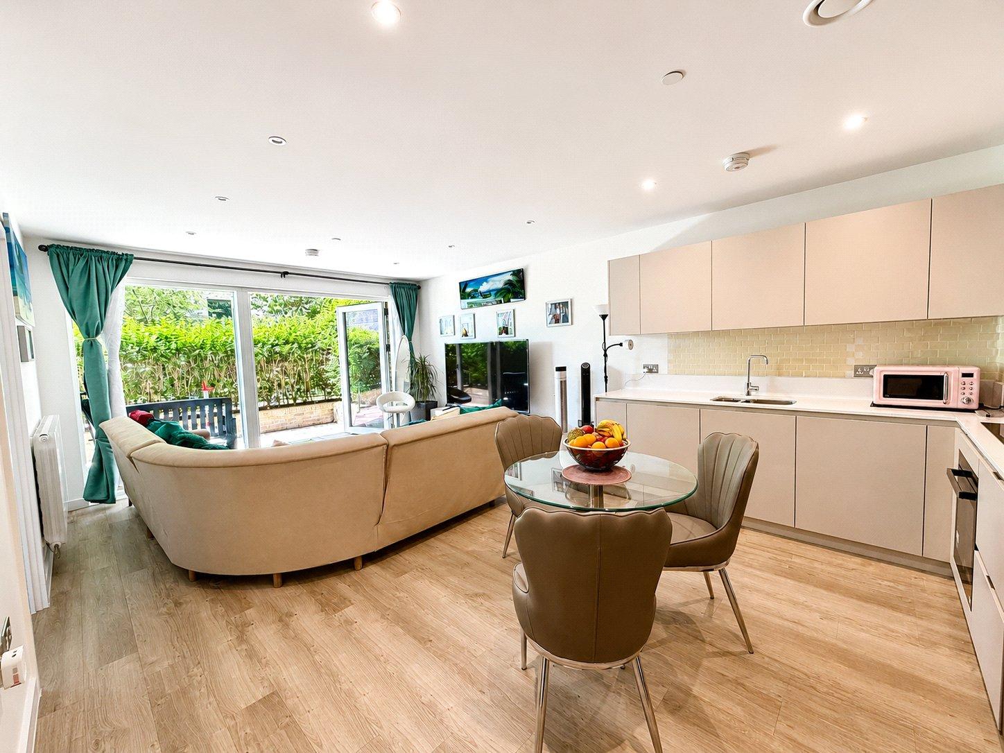 1 bedroom property for sale in London | Robinson Jackson