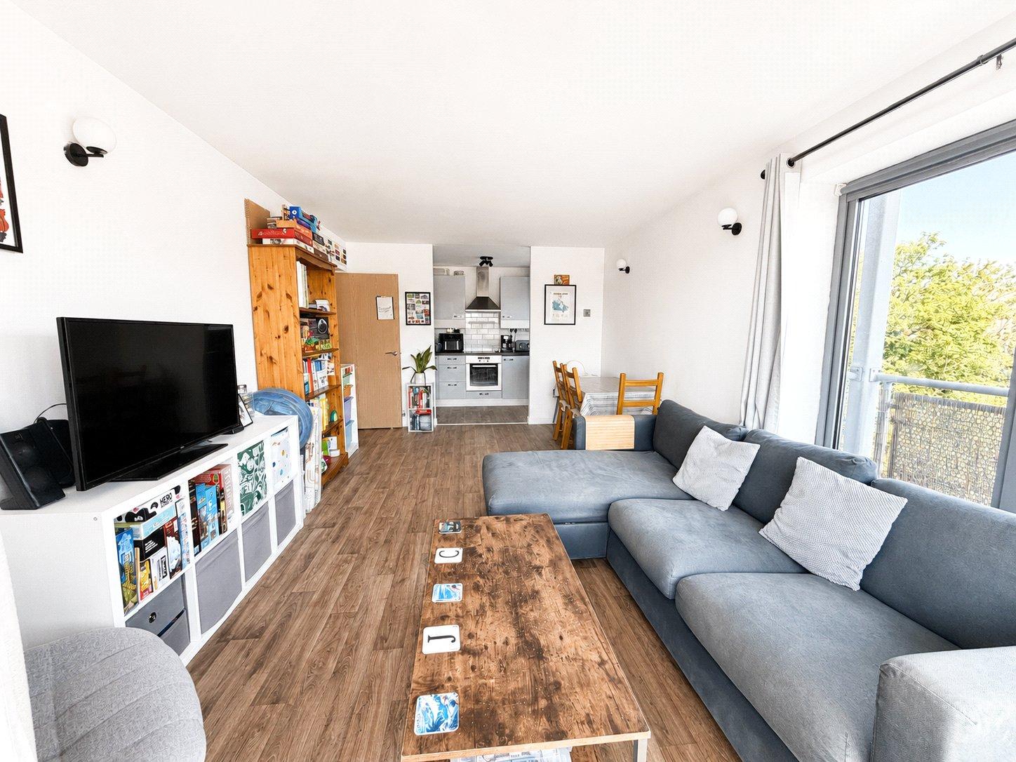 2 bedroom property for sale in London | Robinson Jackson