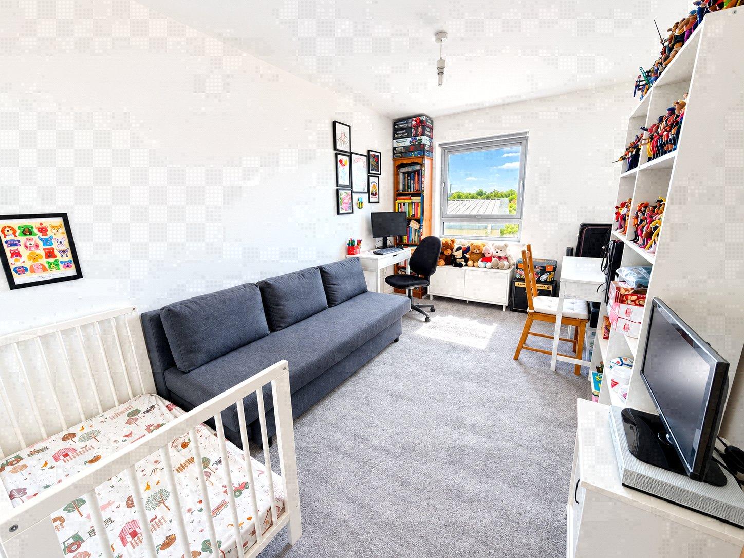 2 bedroom property for sale in London | Robinson Jackson