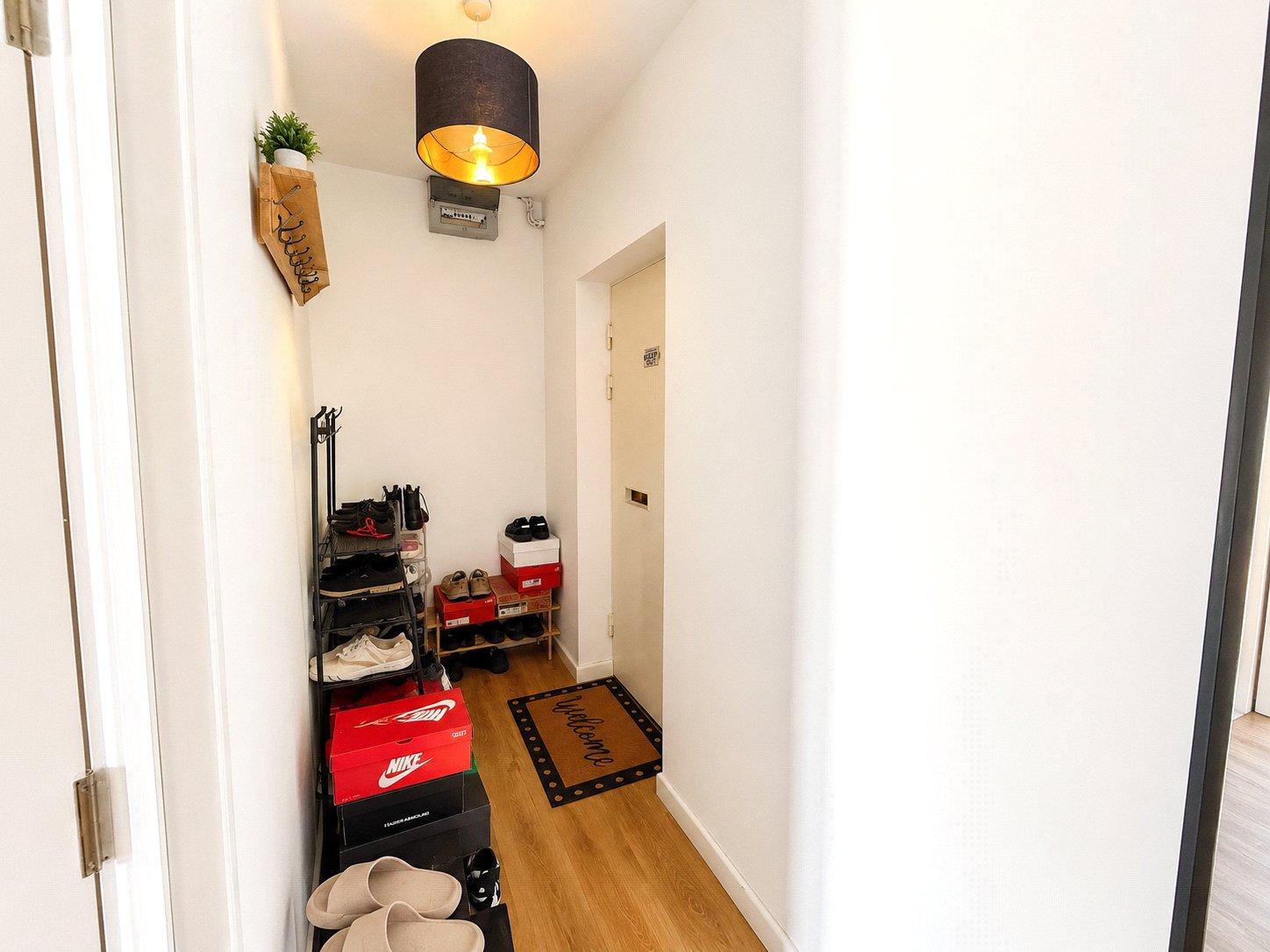 2 bedroom property for sale in London | Robinson Jackson