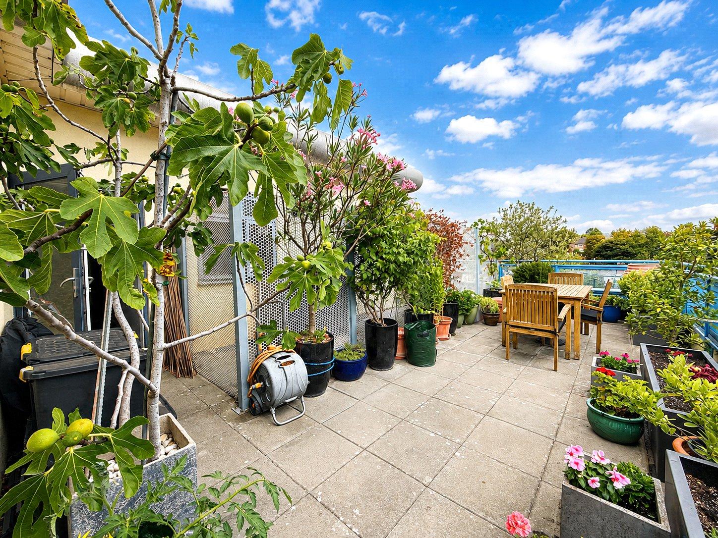 1 bedroom property for sale in London | Robinson Jackson