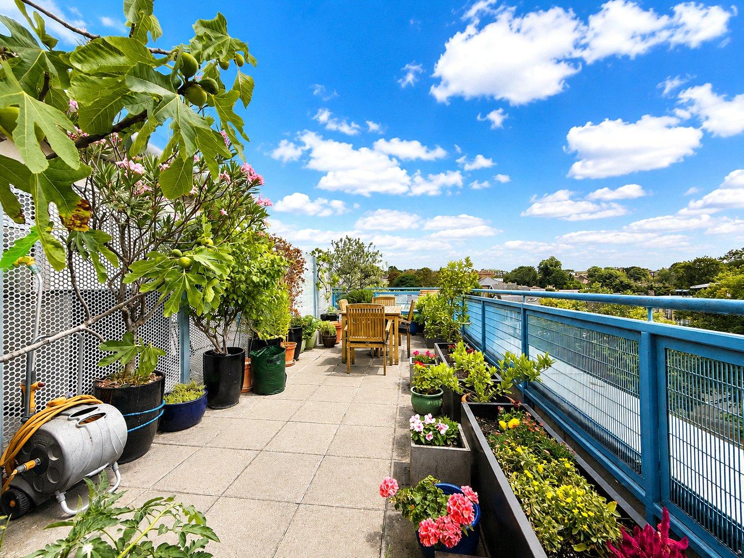 1 bedroom property for sale in London | Robinson Jackson