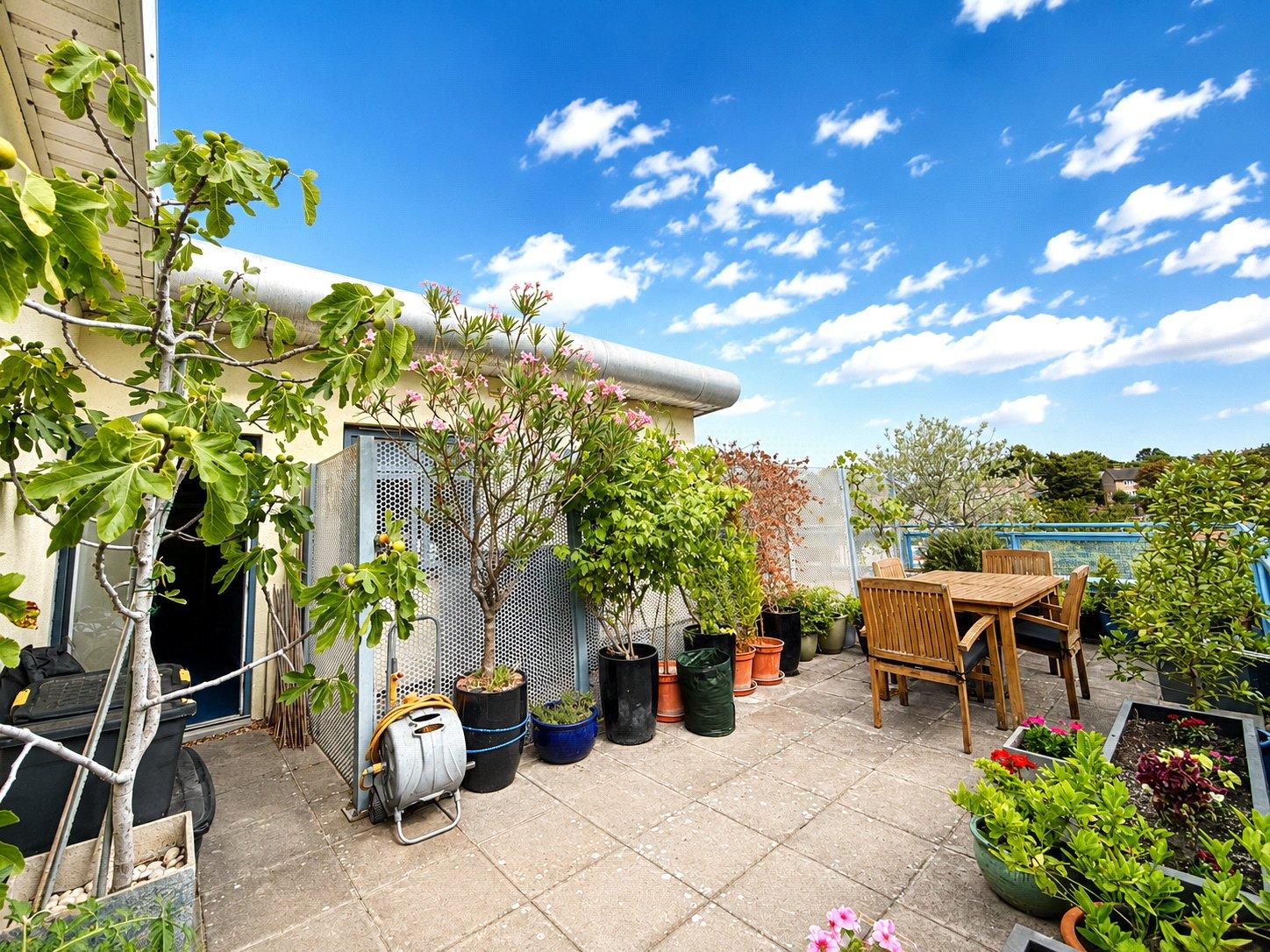 1 bedroom property for sale in London | Robinson Jackson