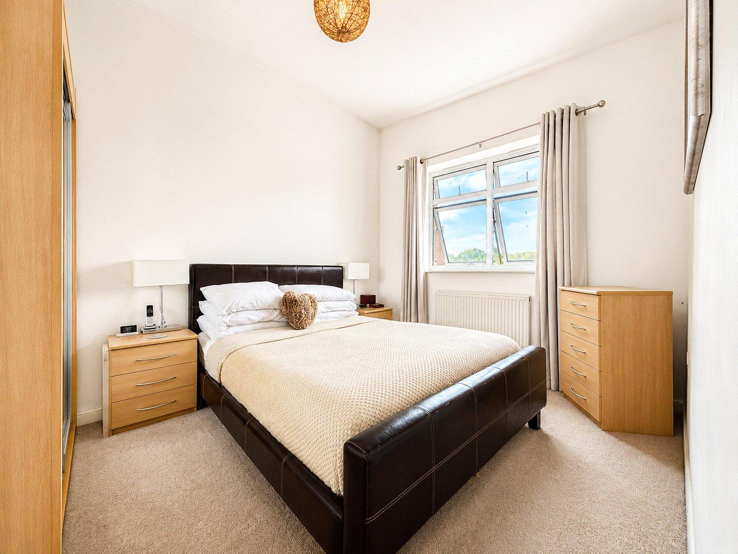 1 bedroom property for sale in London | Robinson Jackson