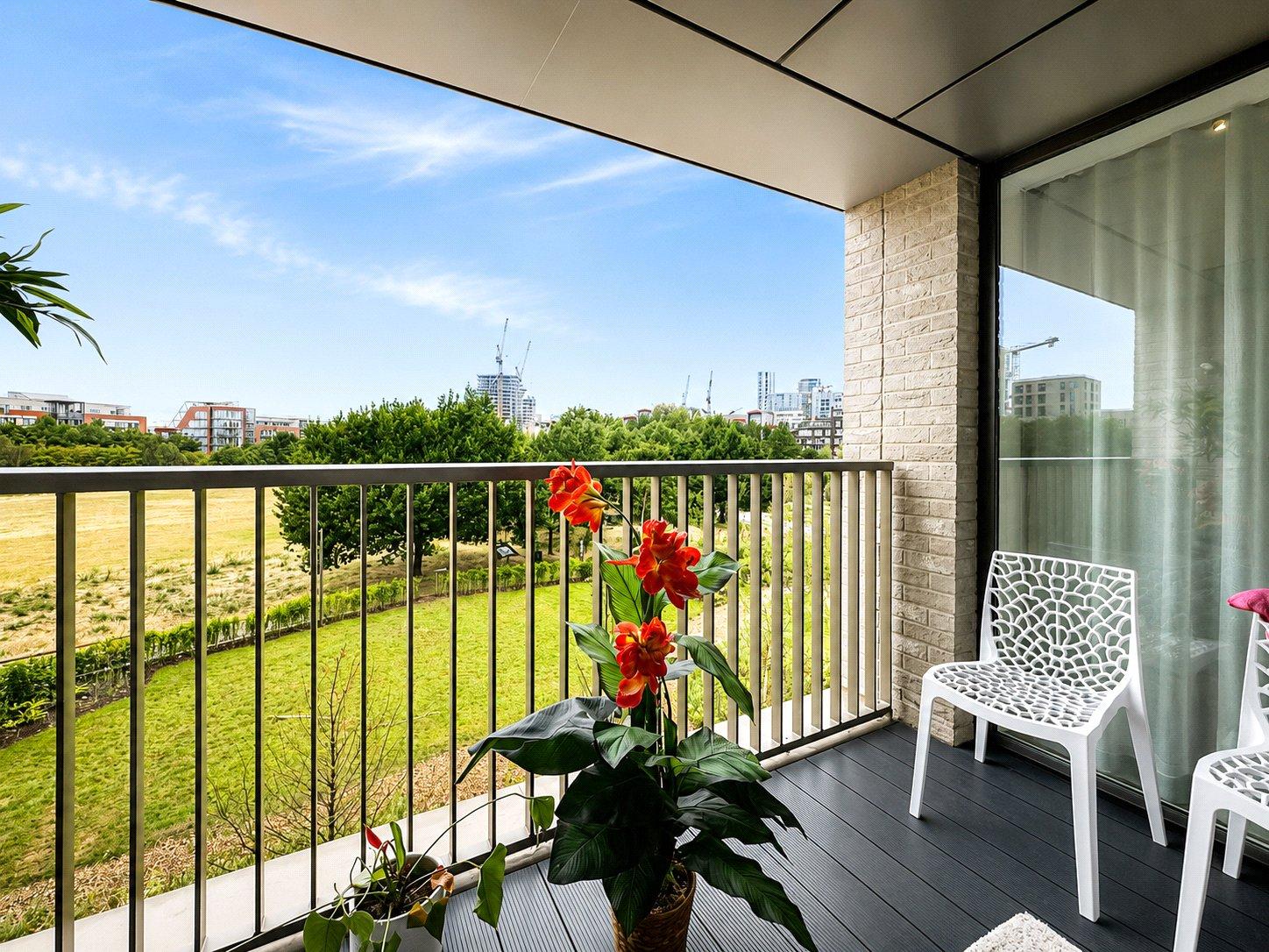 3 bedroom property for sale in London | Robinson Jackson