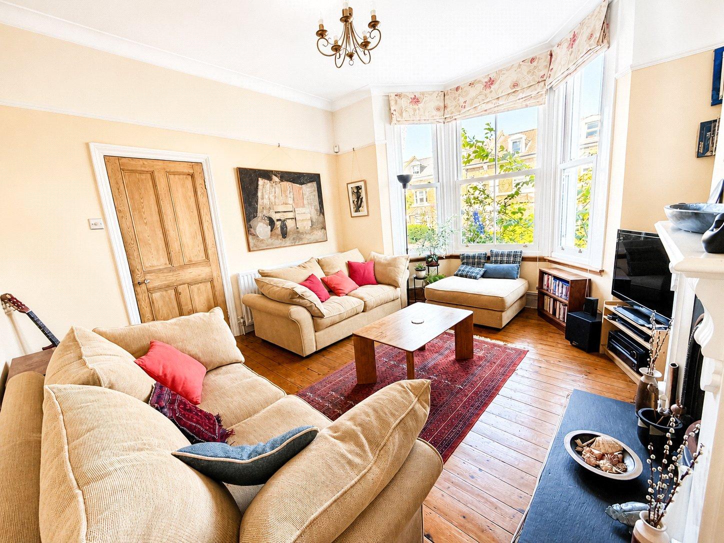4 bedroom house for sale in London | Robinson Jackson