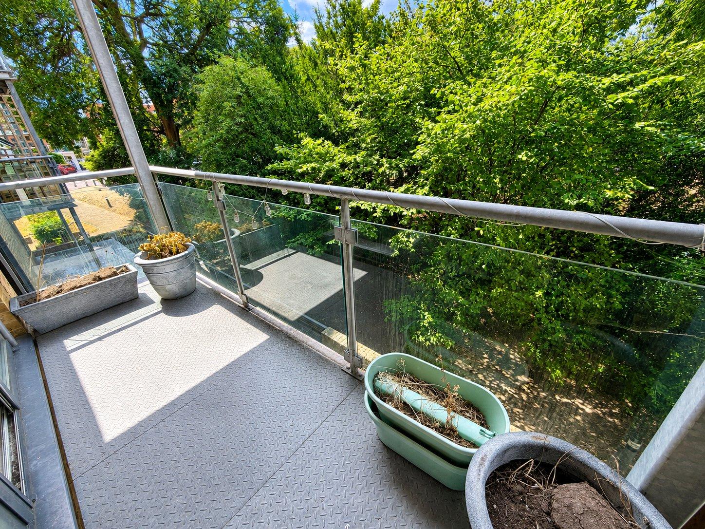 3 bedroom property for sale in London | Robinson Jackson