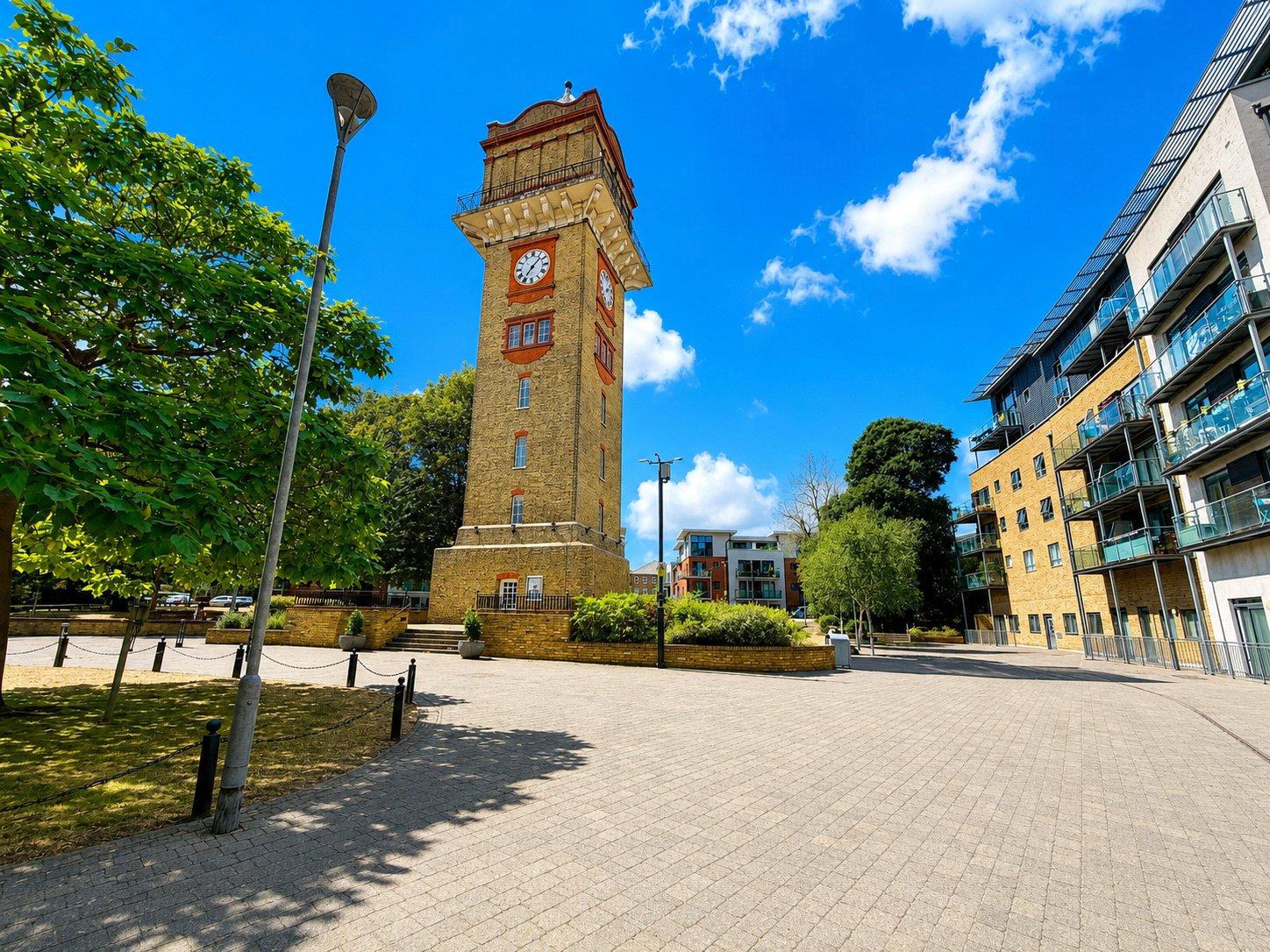 3 bedroom property for sale in London | Robinson Jackson