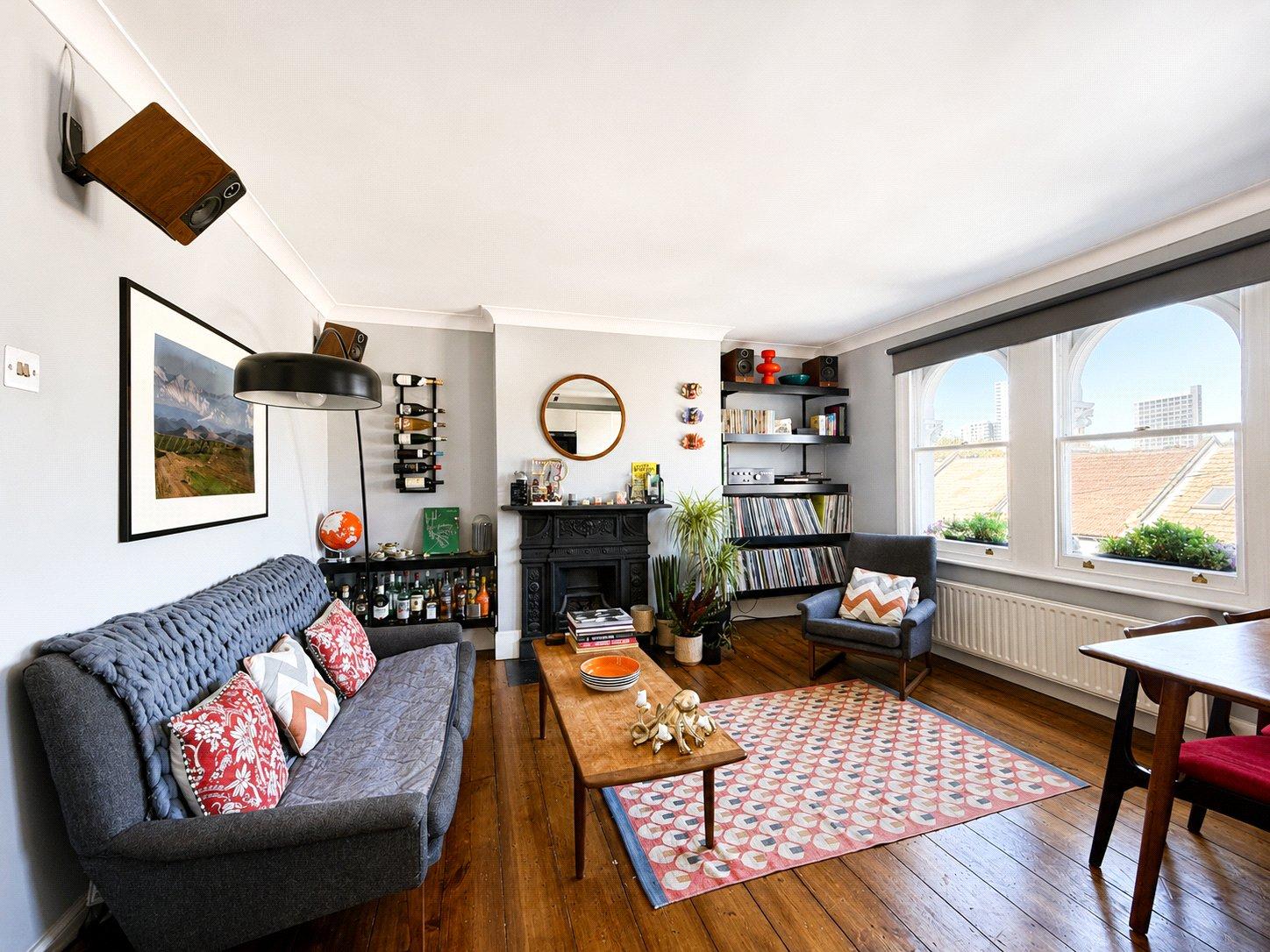 2 bedroom property for sale in London | Robinson Jackson