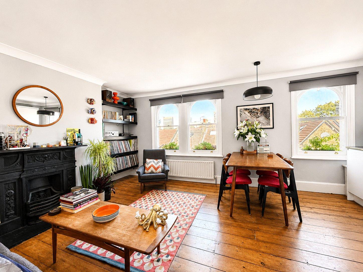 2 bedroom property for sale in London | Robinson Jackson