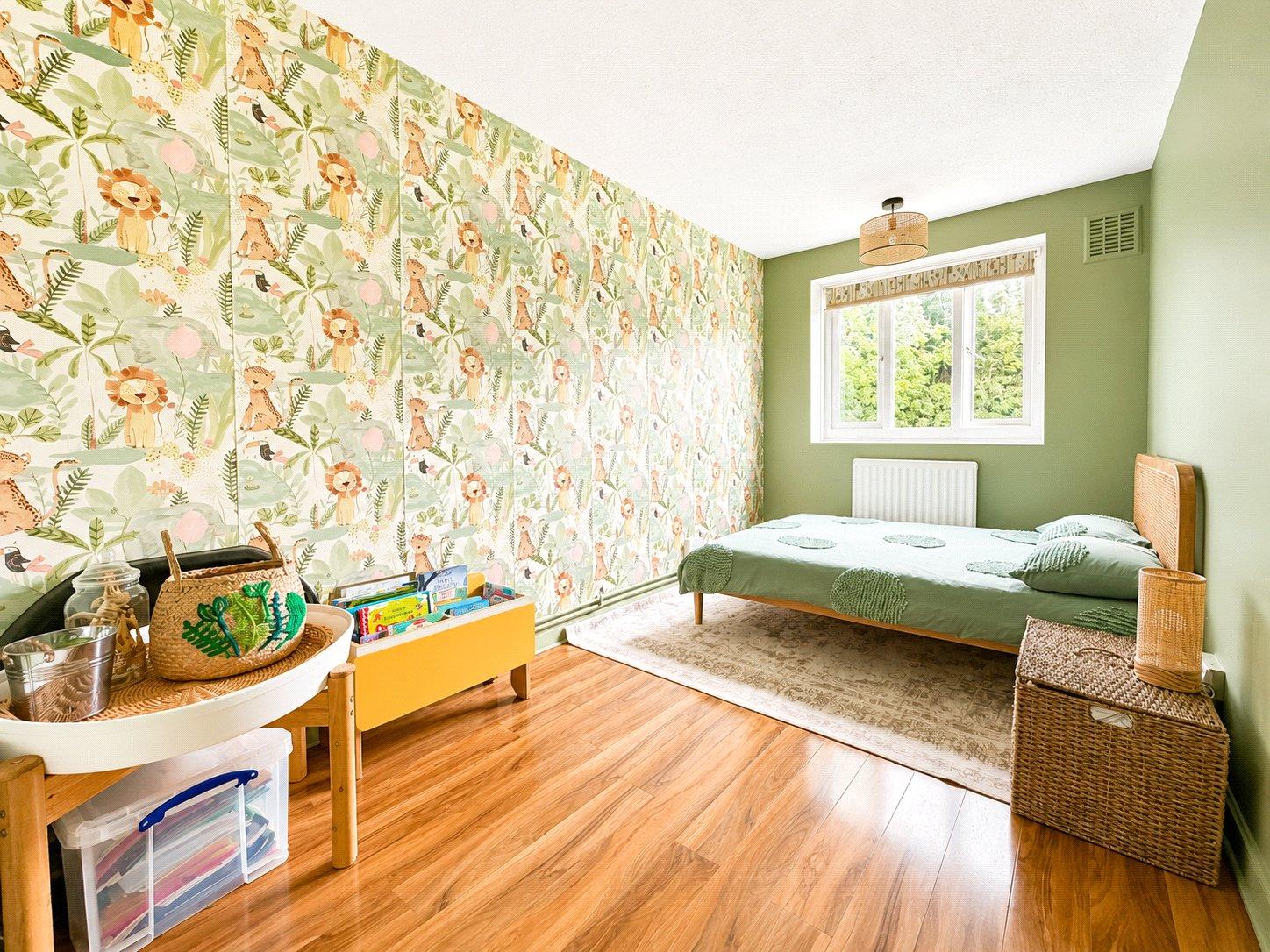 2 bedroom property for sale in London | Robinson Jackson