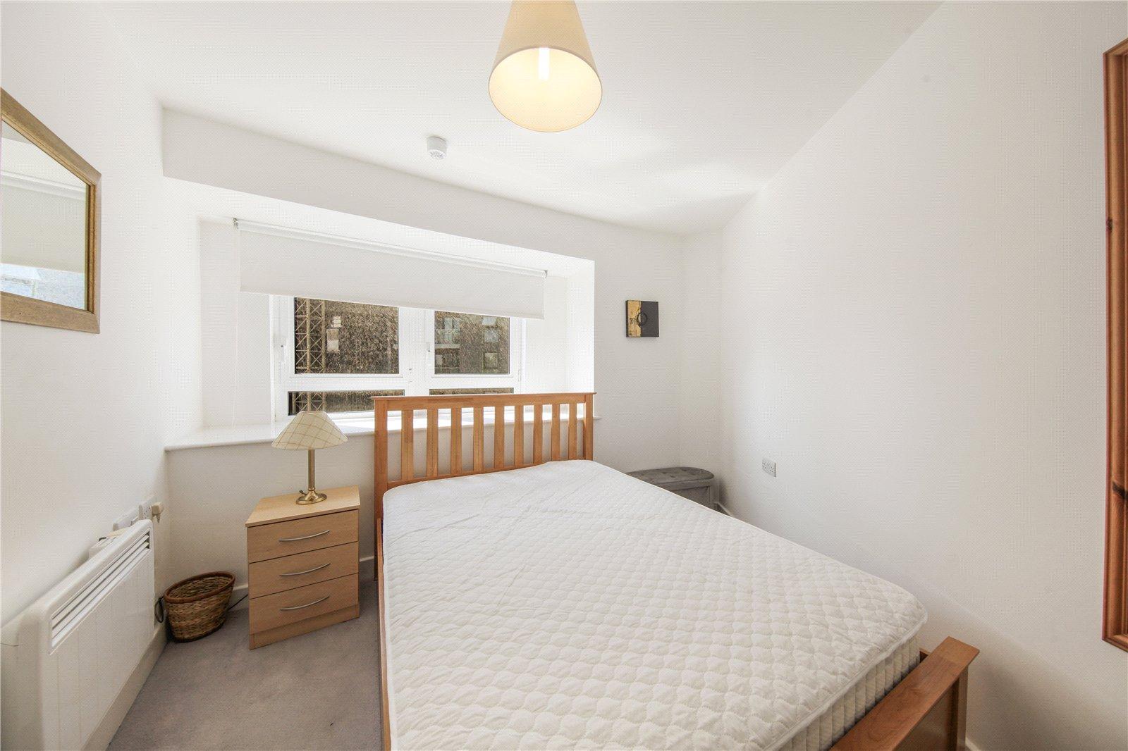 2 bedroom property for sale in London | Robinson Jackson