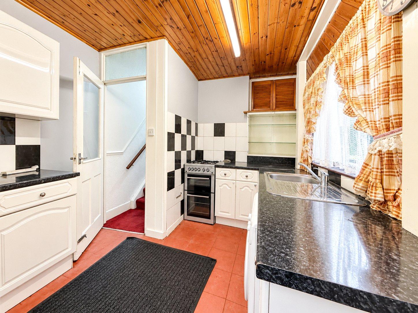 3 bedroom house for sale in London | Robinson Jackson