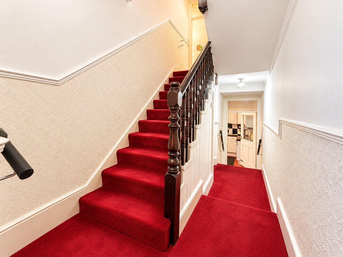 3 bedroom house for sale in London | Robinson Jackson