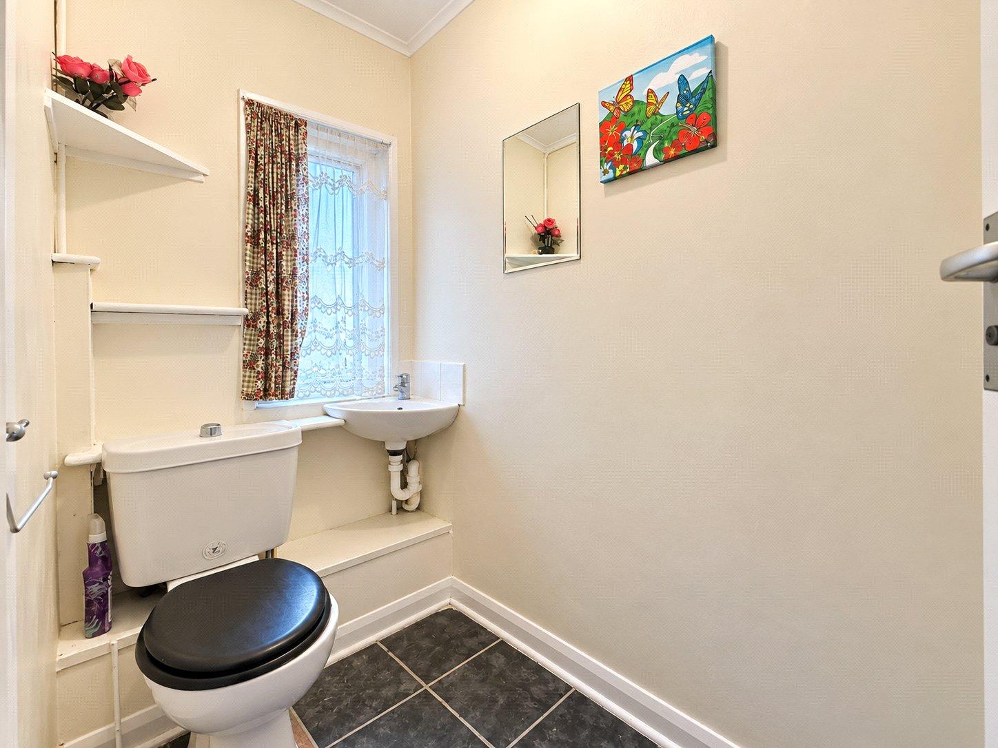 3 bedroom house for sale in London | Robinson Jackson