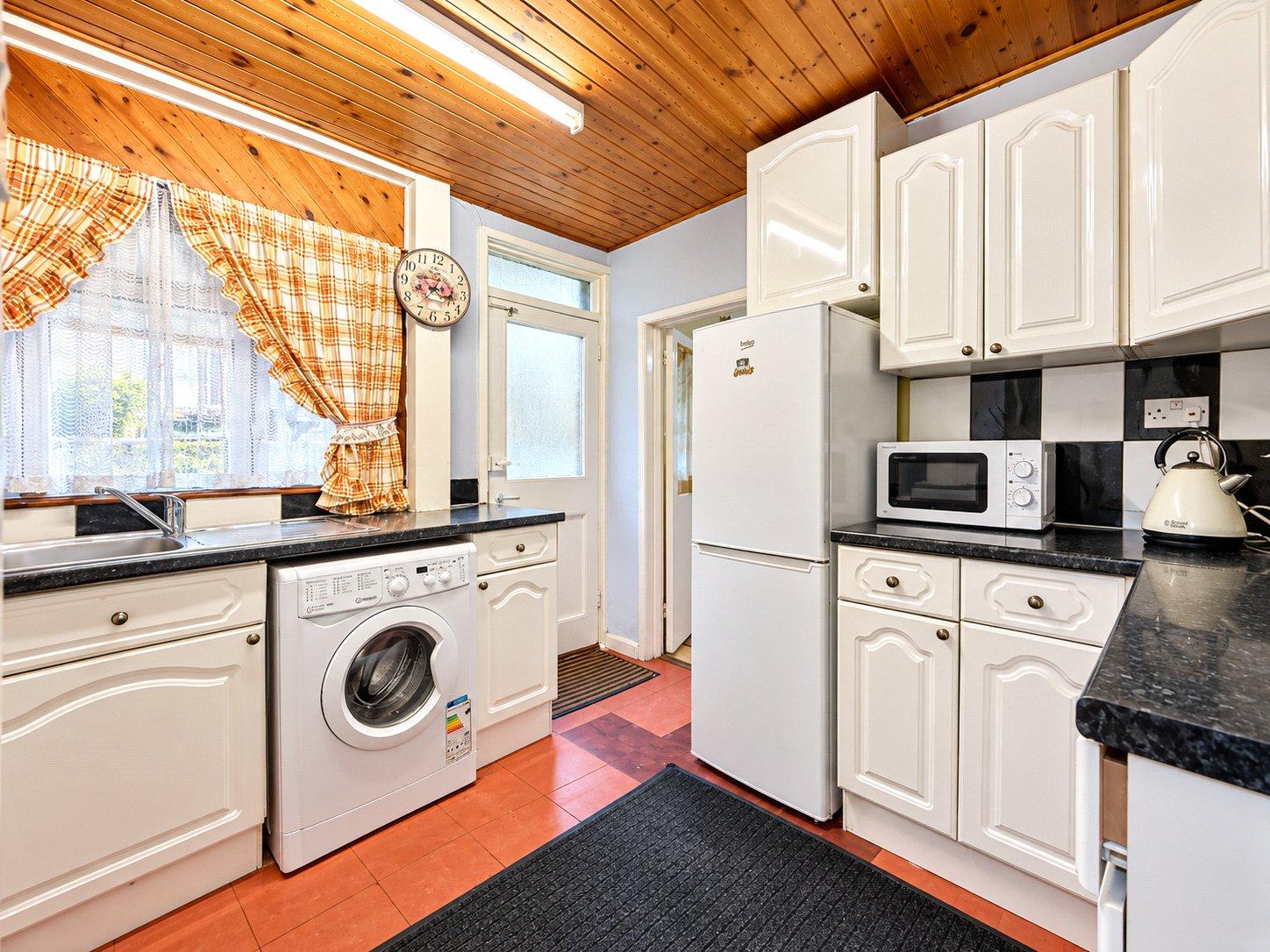 3 bedroom house for sale in London | Robinson Jackson
