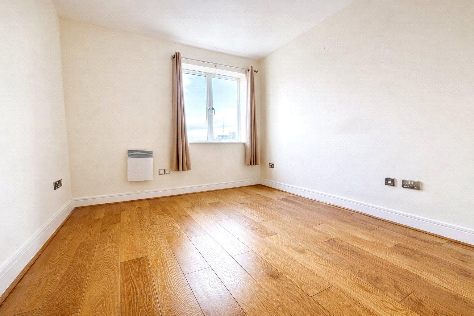 2 bedroom property for sale in London | Robinson Jackson