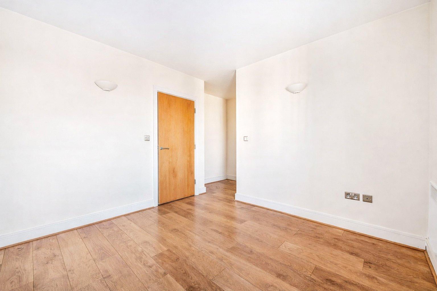 2 bedroom property for sale in London | Robinson Jackson