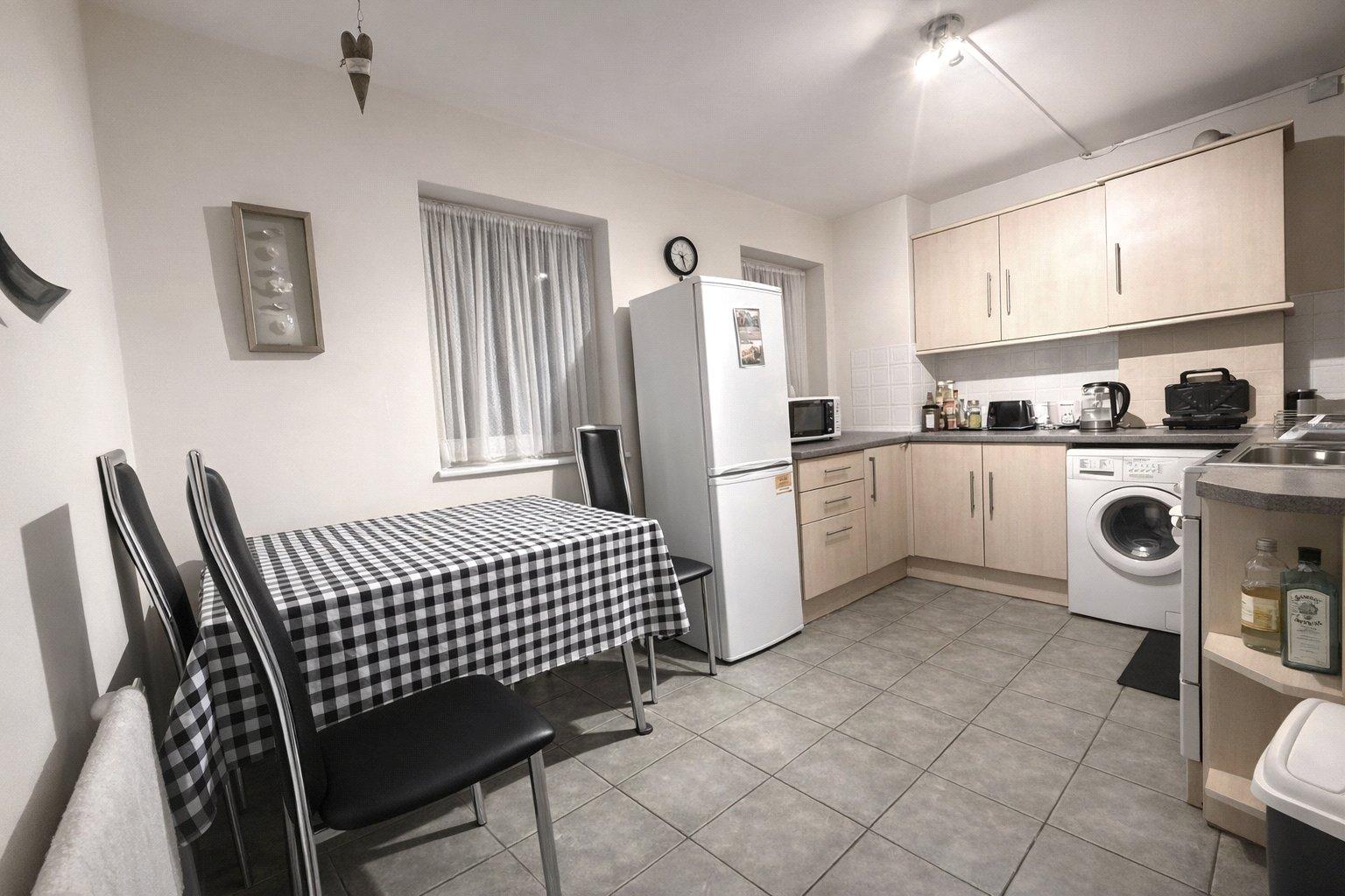 2 bedroom property for sale in London | Robinson Jackson
