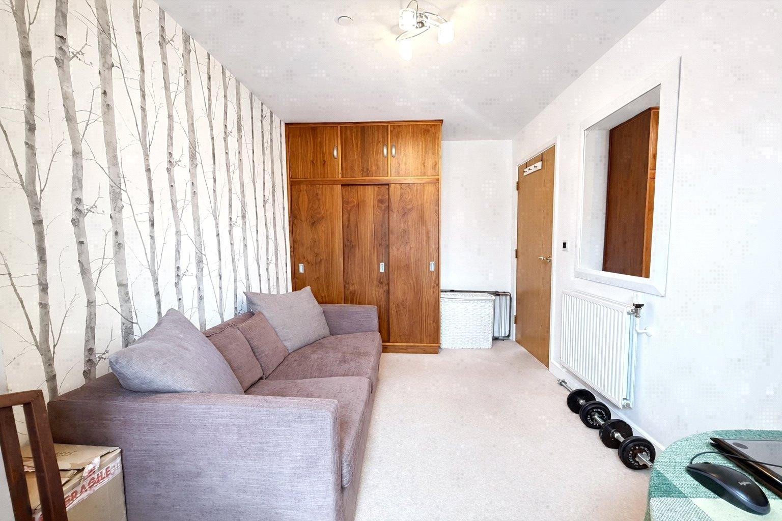 2 bedroom property for sale in London | Robinson Jackson