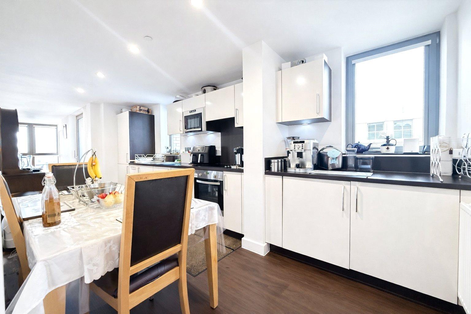 2 bedroom property for sale in London | Robinson Jackson