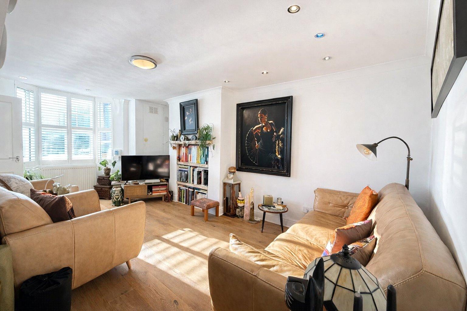 4 bedroom house for sale in London | Robinson Jackson