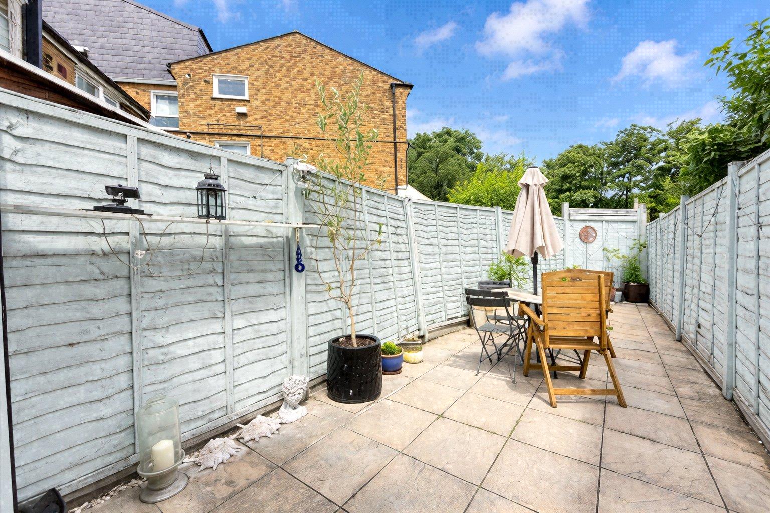 4 bedroom house for sale in London | Robinson Jackson