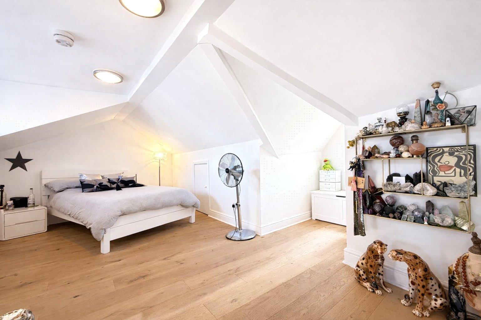 4 bedroom house for sale in London | Robinson Jackson