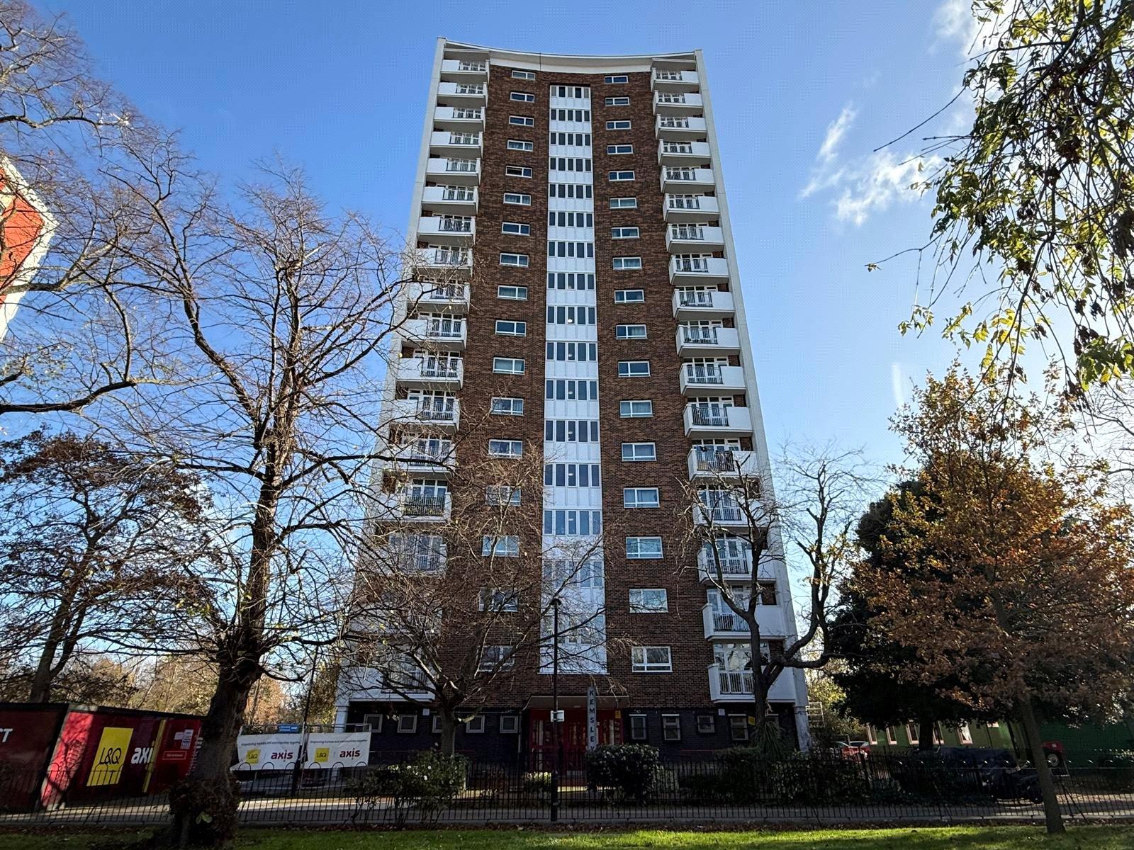 2 bedroom property for sale in London | Robinson Jackson