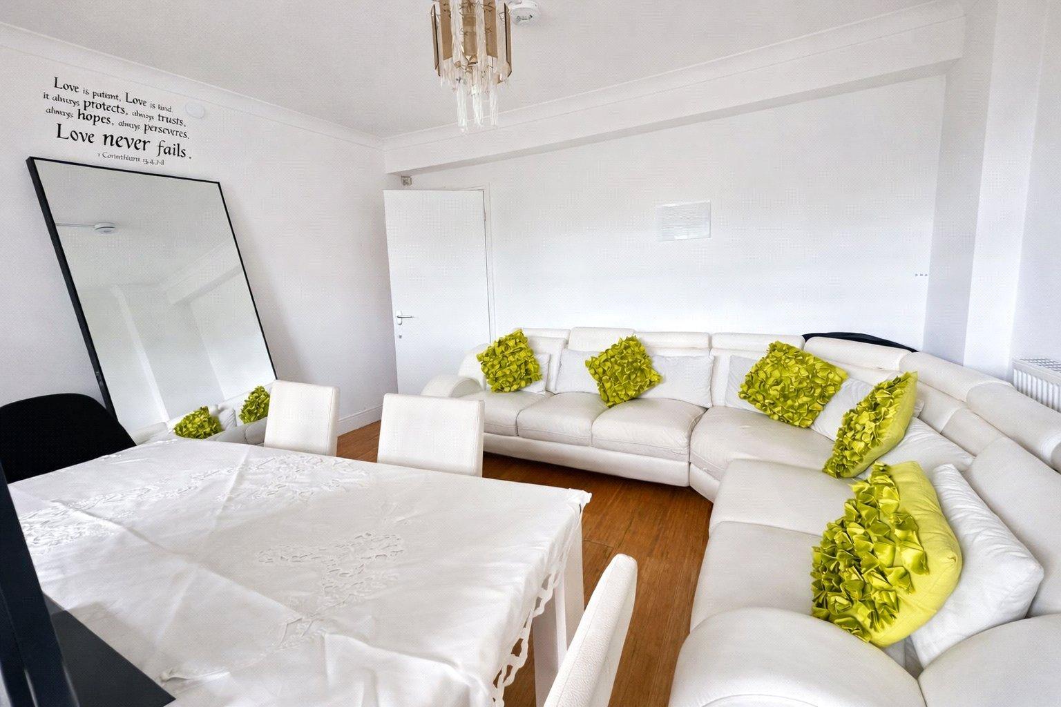 2 bedroom property for sale in London | Robinson Jackson