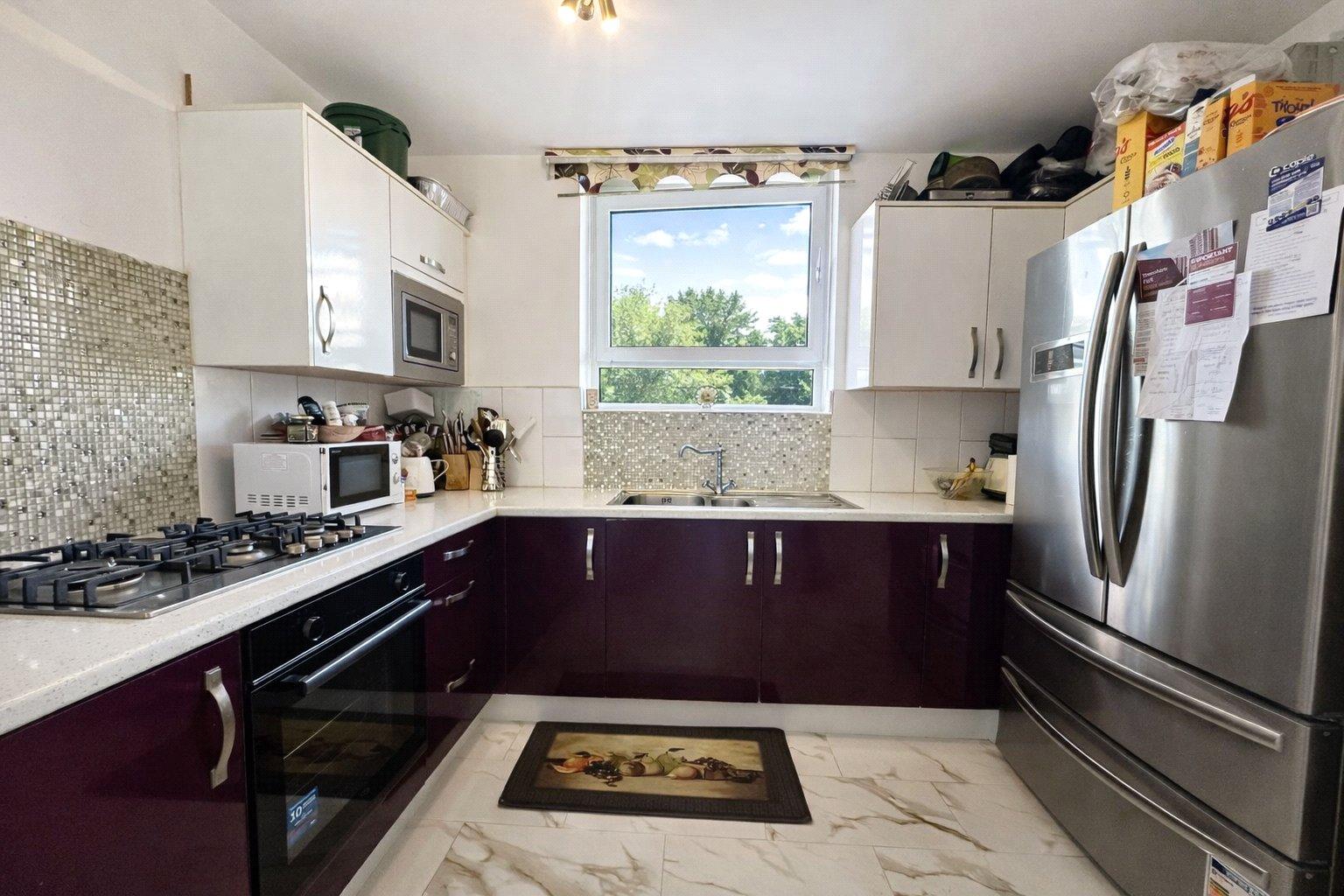 2 bedroom property for sale in London | Robinson Jackson