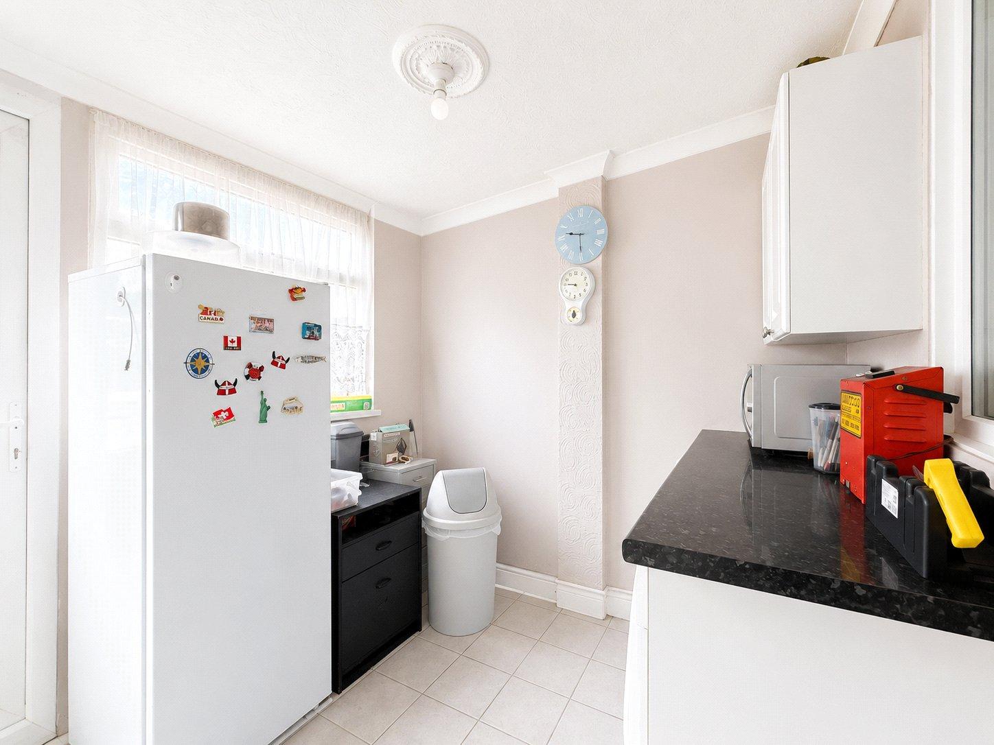 3 bedroom house for sale in London | Robinson Jackson
