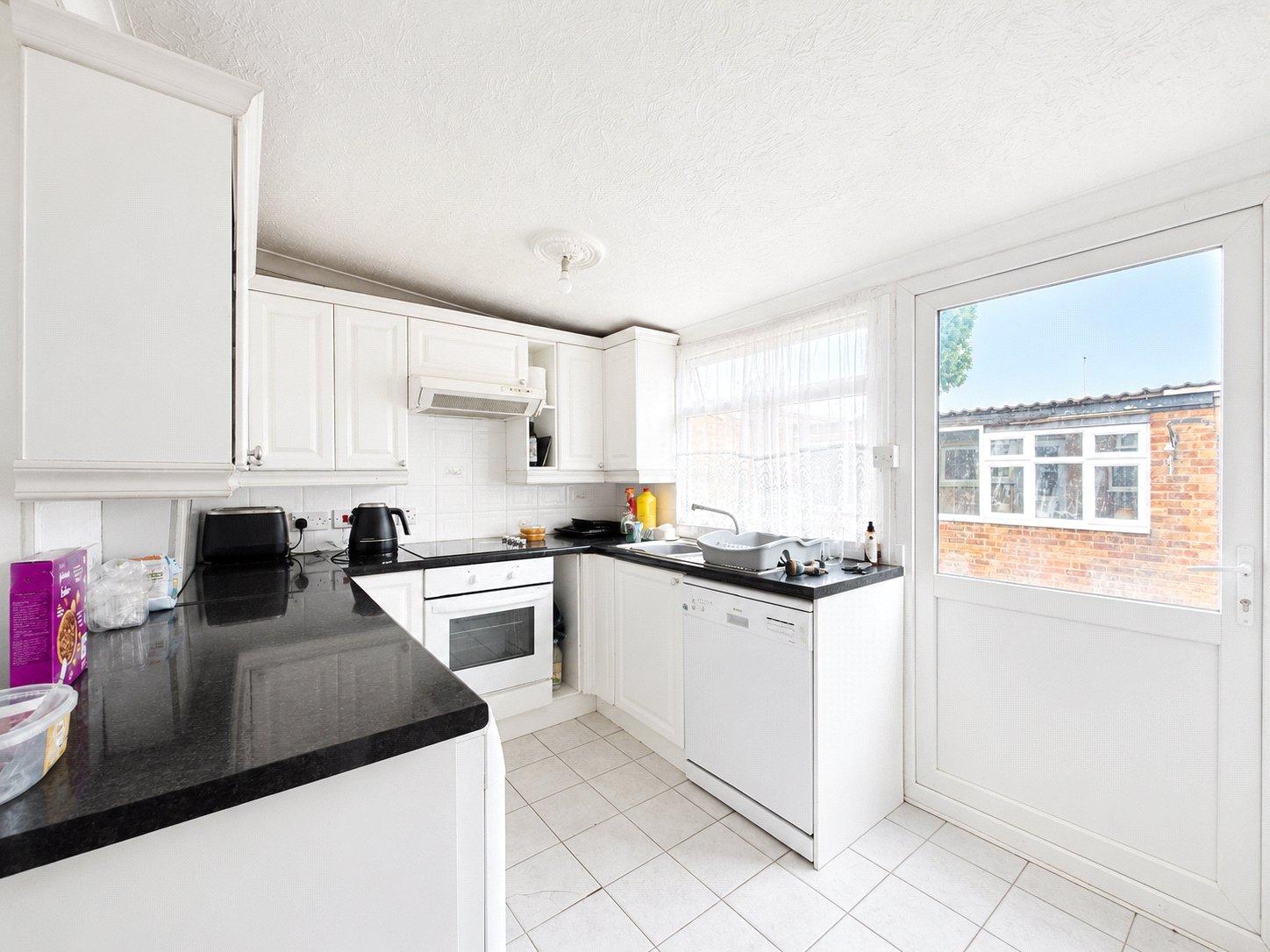 3 bedroom house for sale in London | Robinson Jackson