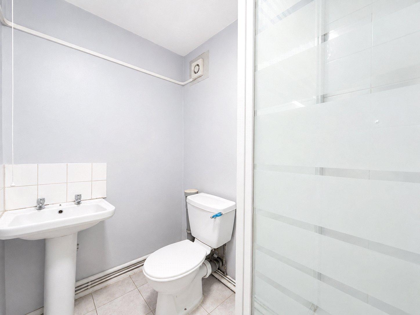 3 bedroom house for sale in London | Robinson Jackson