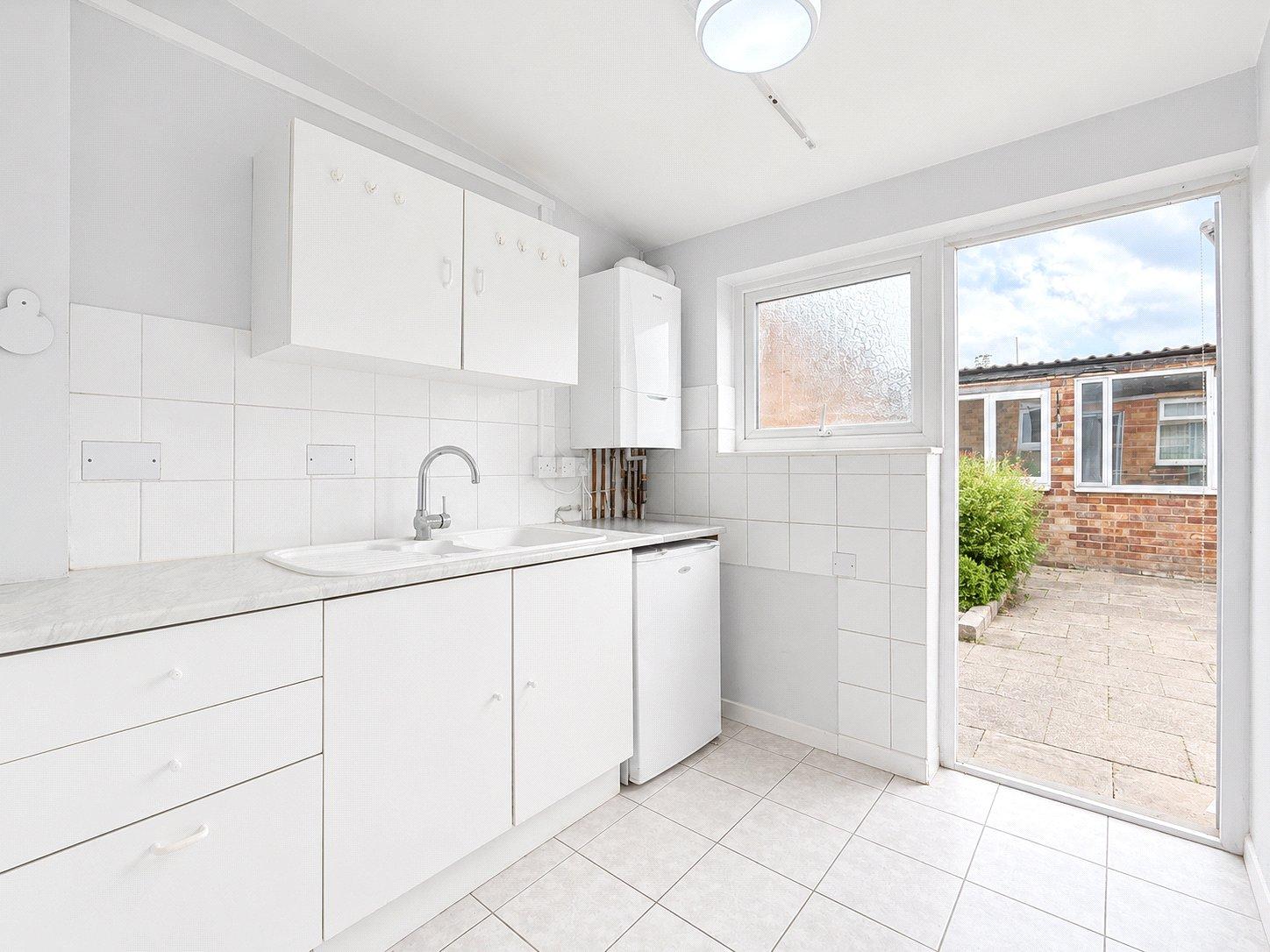 3 bedroom house for sale in London | Robinson Jackson