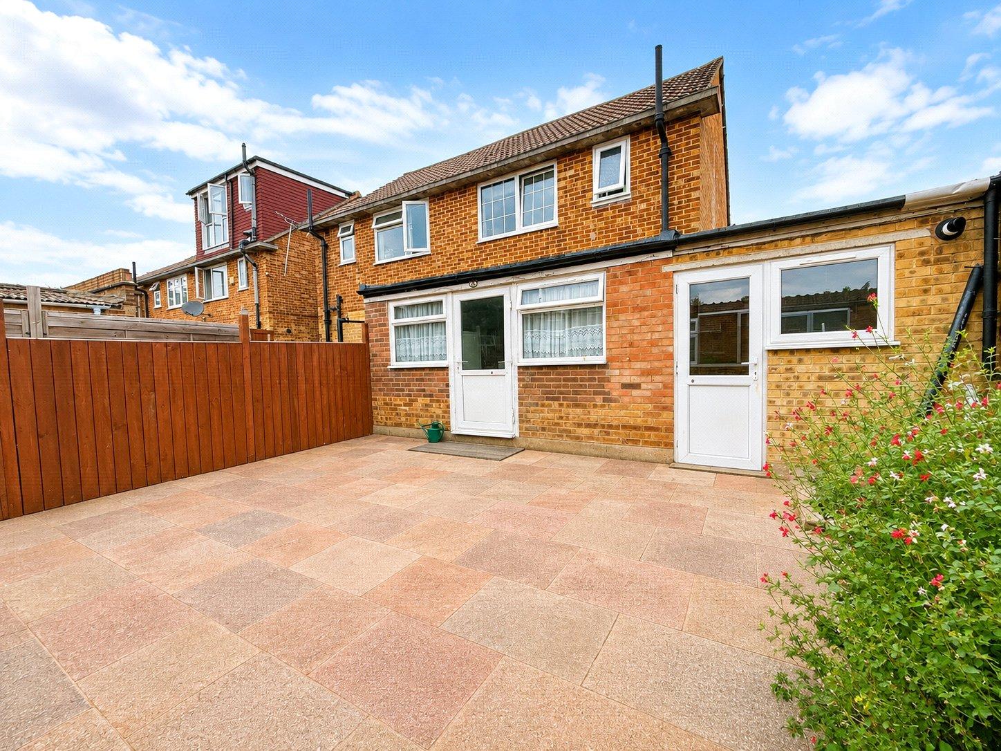 3 bedroom house for sale in London | Robinson Jackson