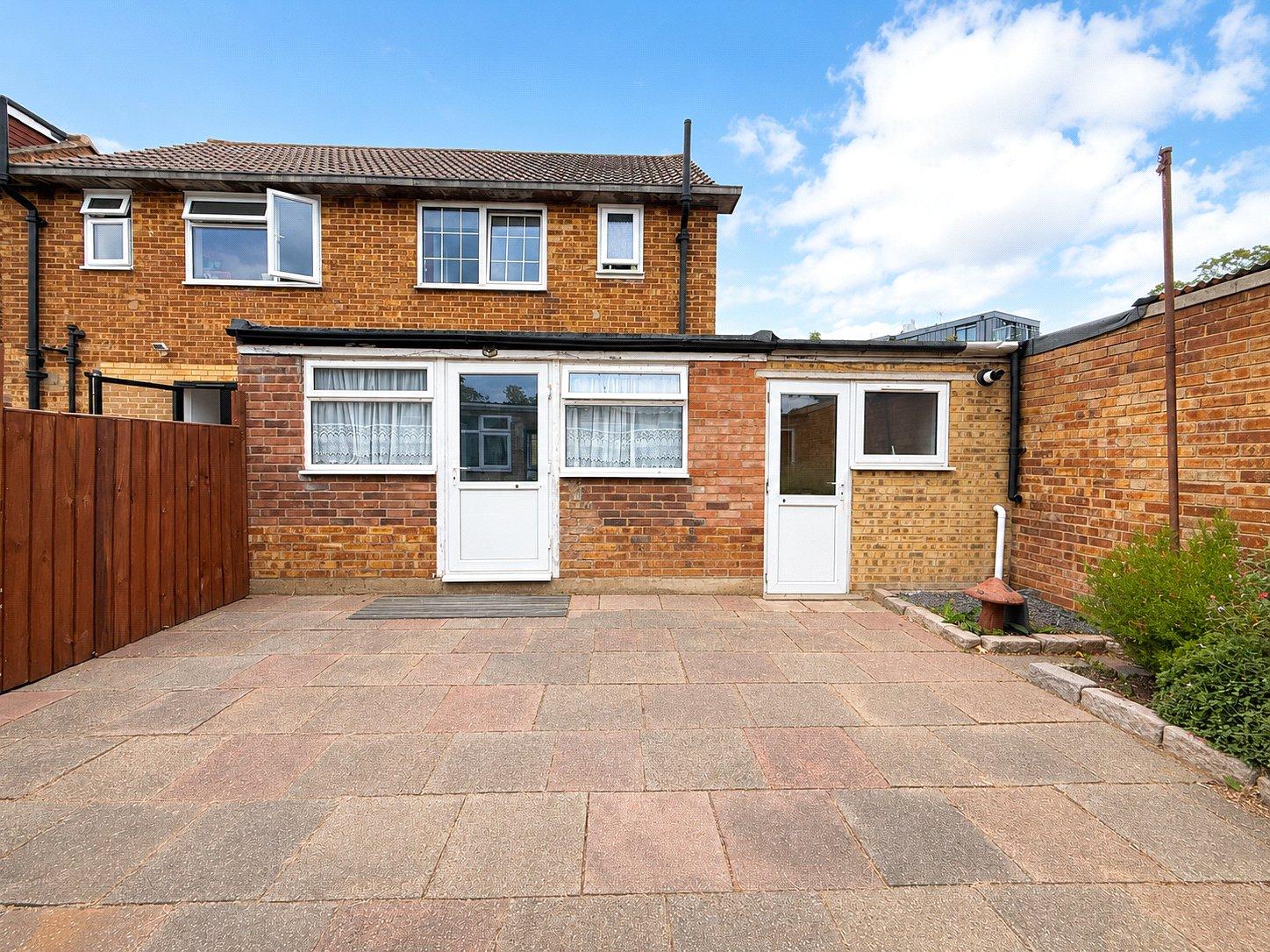 3 bedroom house for sale in London | Robinson Jackson
