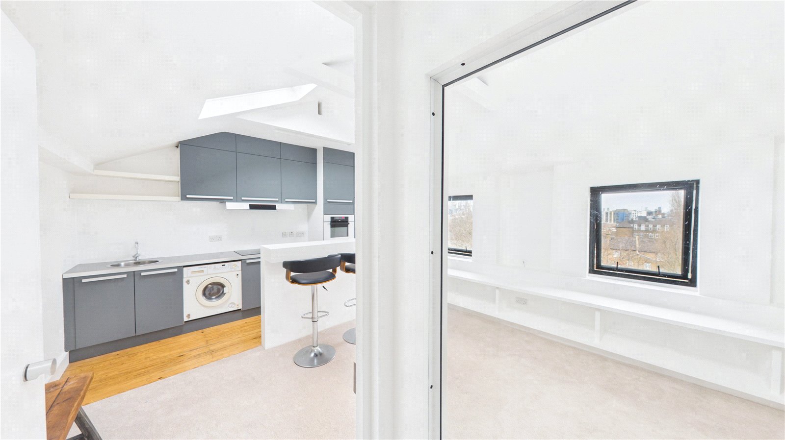 2 bedroom property for sale in London | Robinson Jackson